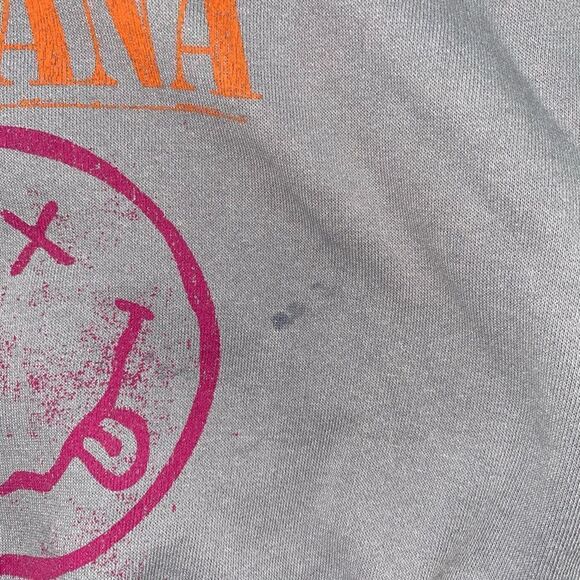 Old Navy Nirvana Kids Sweater Size S (6-7) - Picture 3 of 3